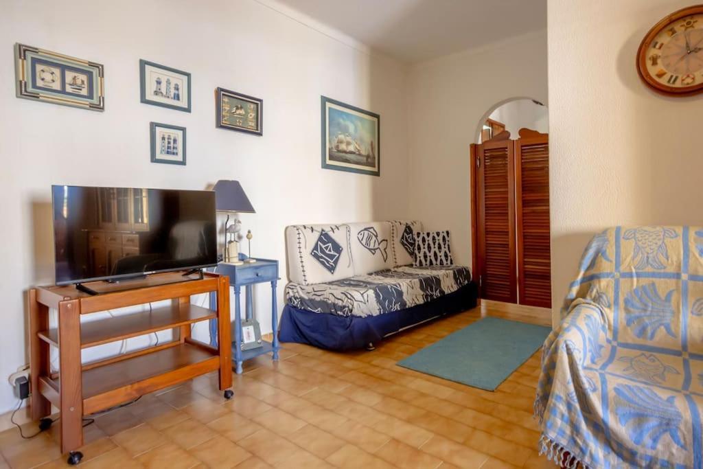 Cozy Apartment Near The Beach Portimao Exterior photo