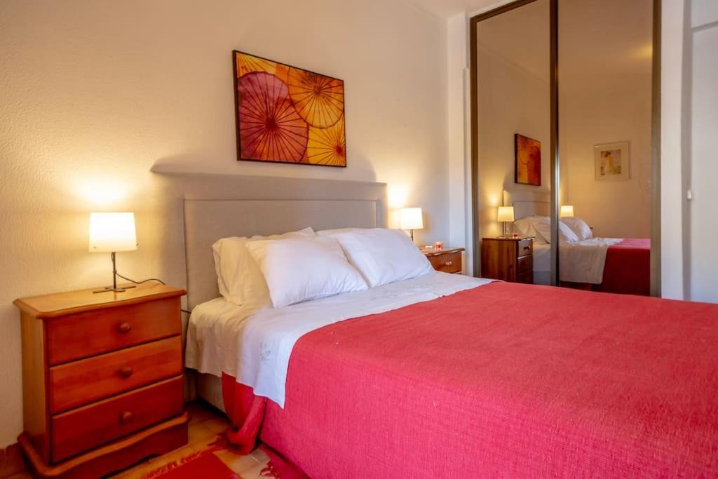 Cozy Apartment Near The Beach Portimao Exterior photo